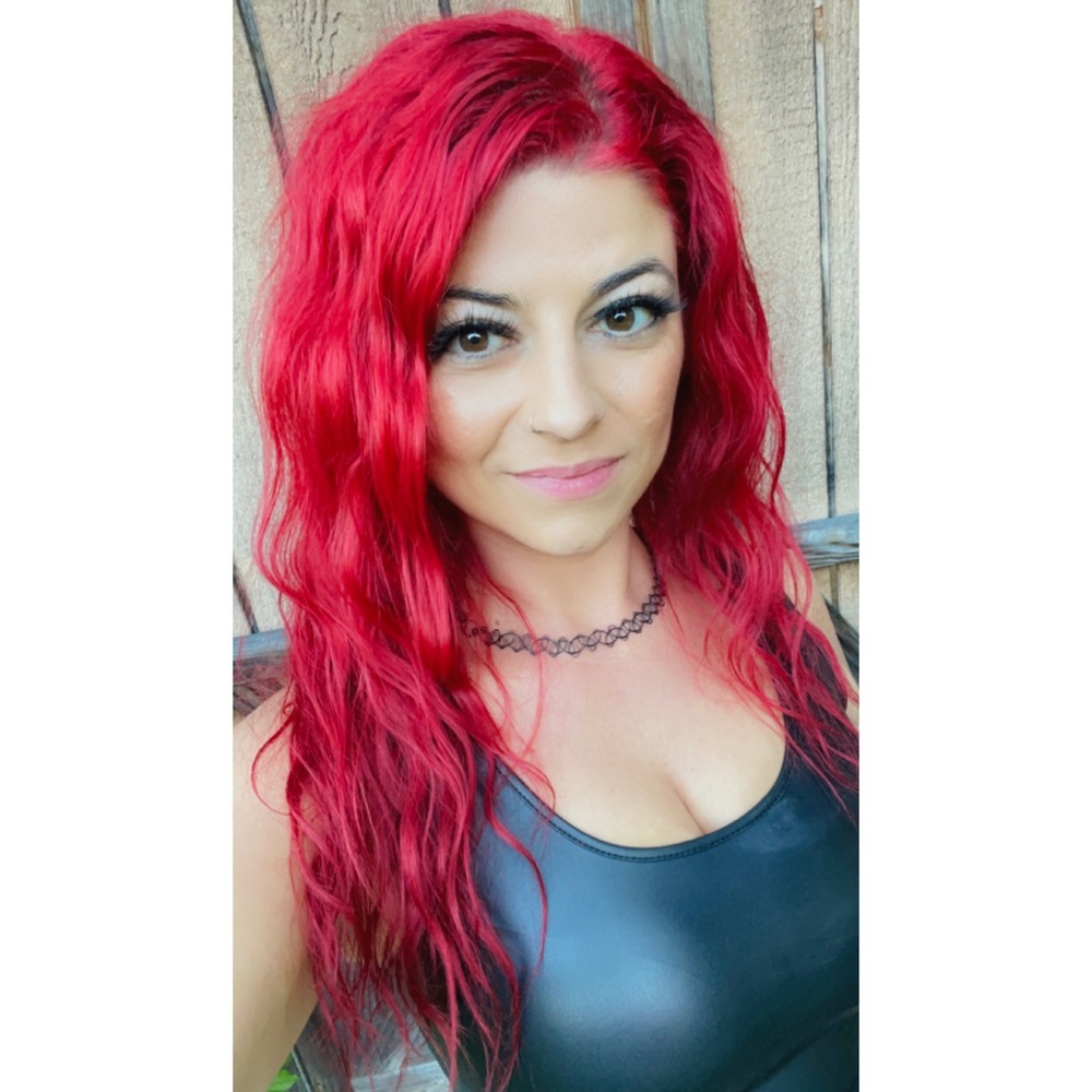 Poshmark Ambassador Samantha!